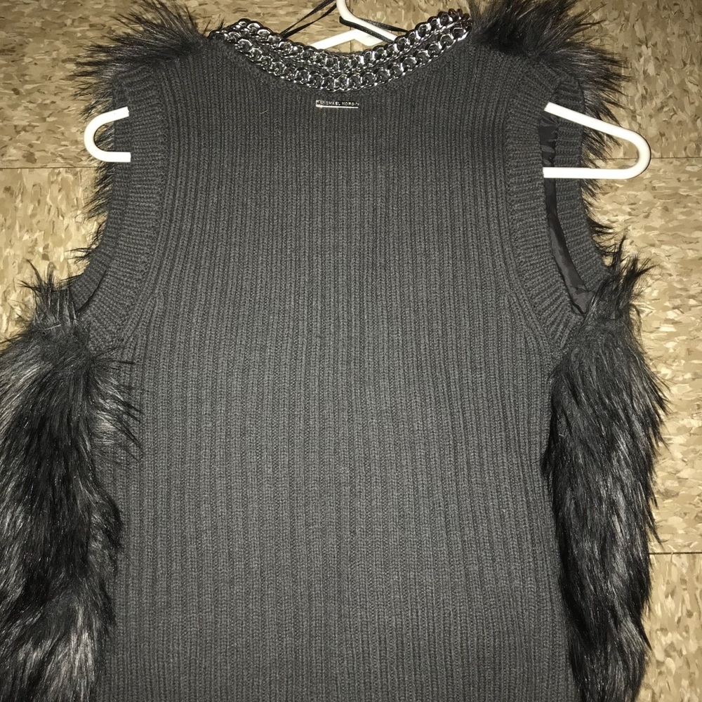 Vest - Picture 2 of 3